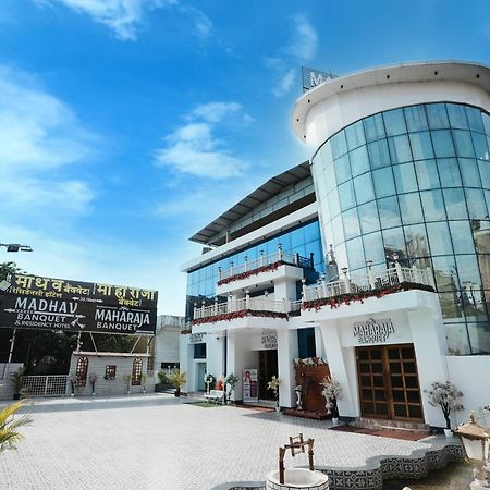 Madhav Residency Hotel & Banquet, Kalyan, Mumbai Exteriér fotografie