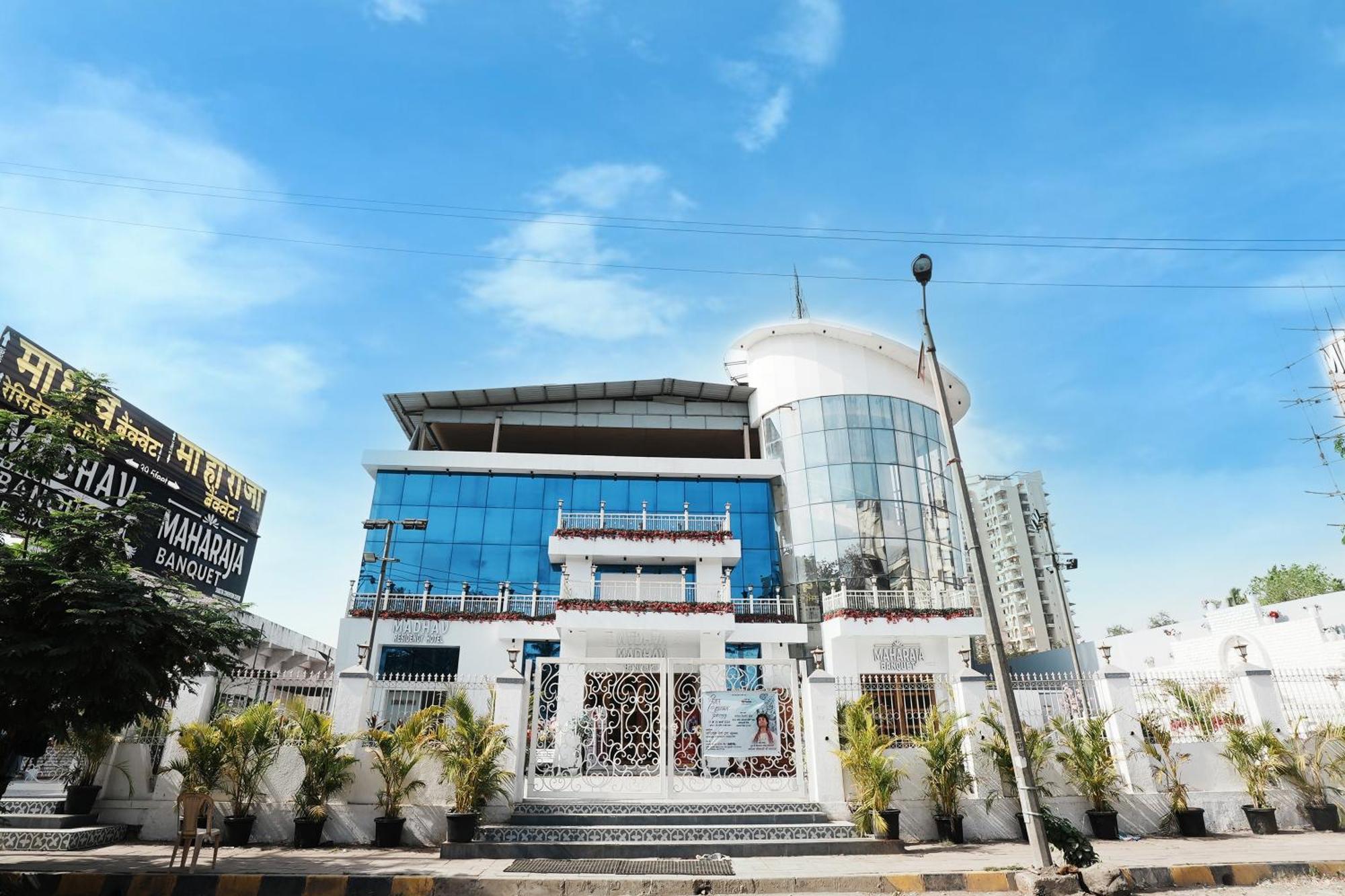 Madhav Residency Hotel & Banquet, Kalyan, Mumbai Exteriér fotografie